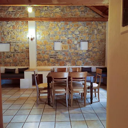 Chalet Ps - Ps